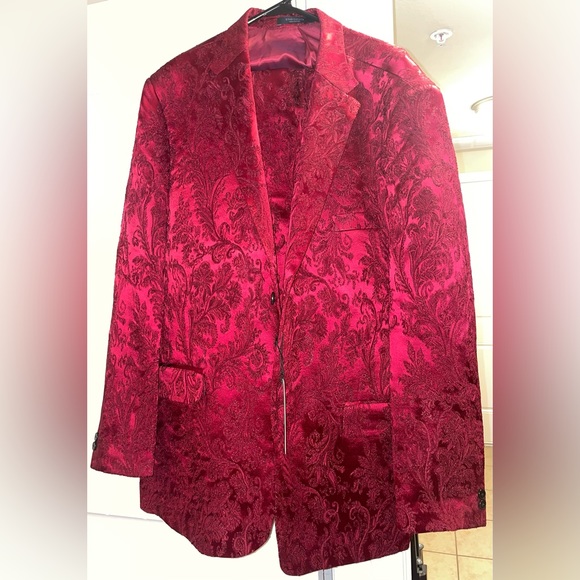 Studio Suits Red Italian Silk Licana Lycra Jacquard Suit 48R and 50R 2pc NWT - Picture 4 of 16